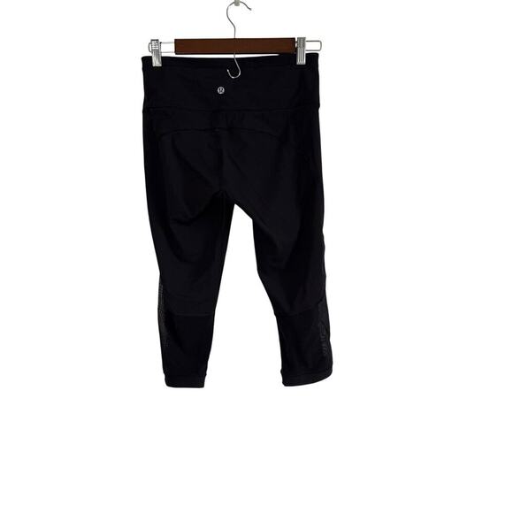 Lululemon Power Thru Crop Leggings Black Mesh Panel Size 6 High Rise 18” Inseam - Picture 2 of 5